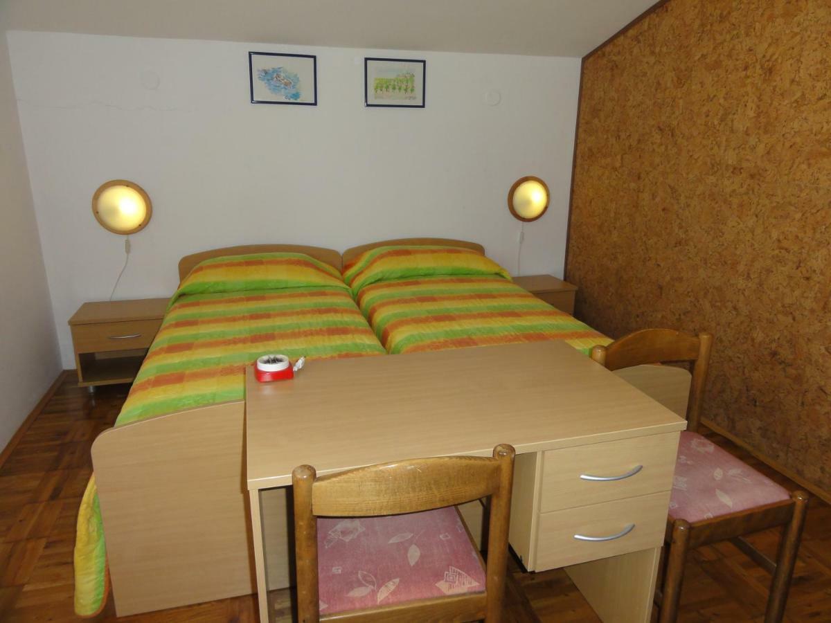 Nice And Cozy Apartment Ferry In Медулин Екстериор снимка