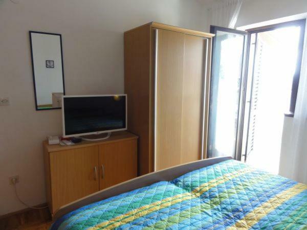 Nice And Cozy Apartment Ferry In Медулин Екстериор снимка