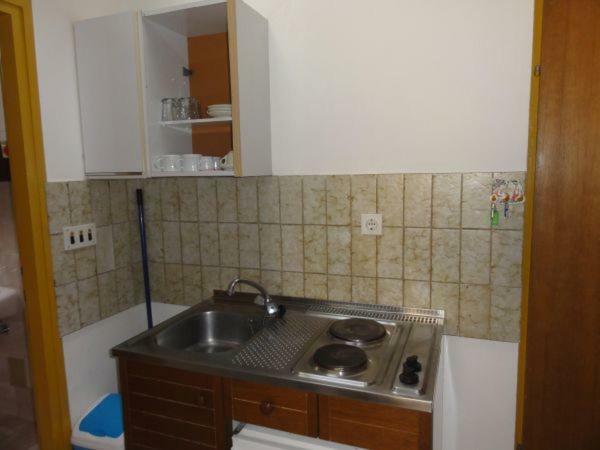 Nice And Cozy Apartment Ferry In Медулин Екстериор снимка