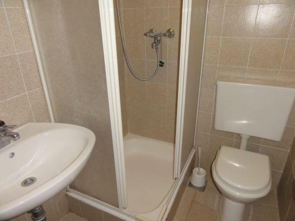Nice And Cozy Apartment Ferry In Медулин Екстериор снимка
